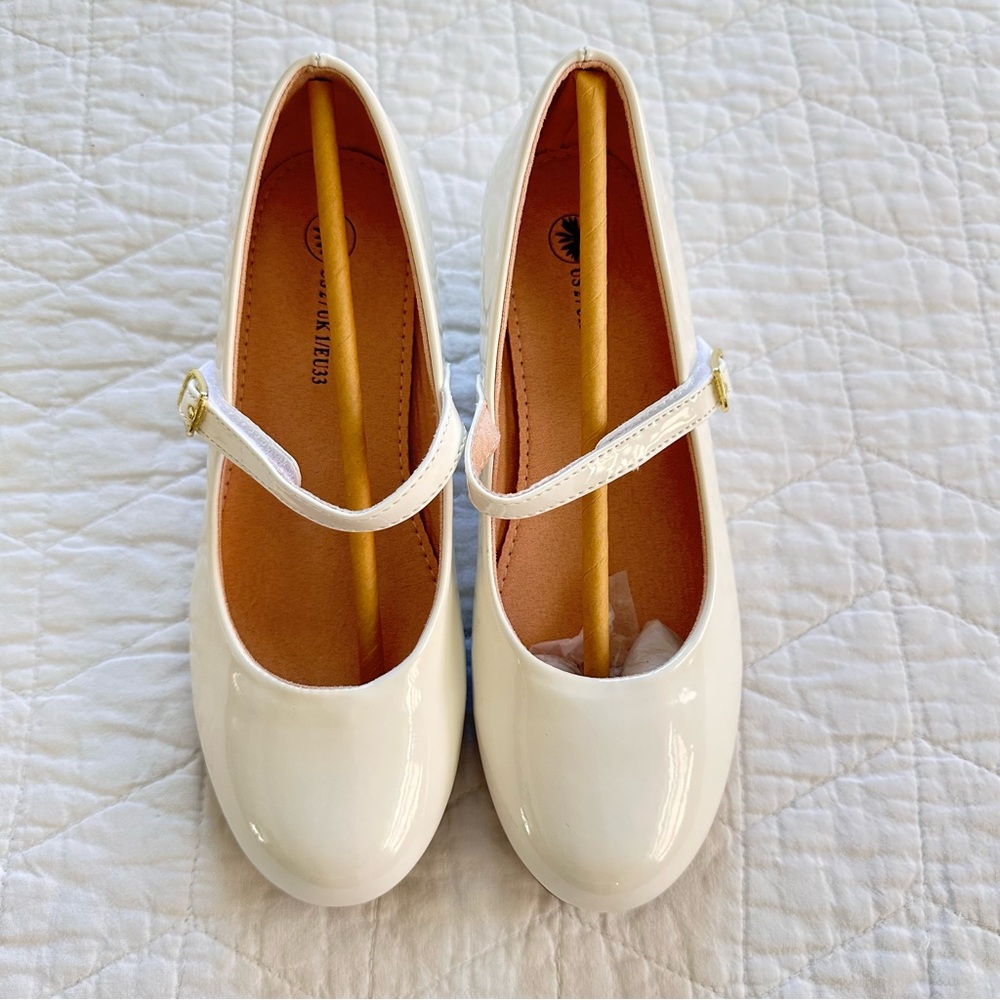 Girls White Patent Mary Jane Shoes